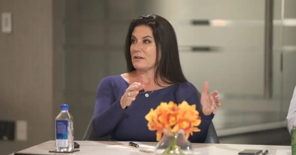 Danielle Dimartino Booth