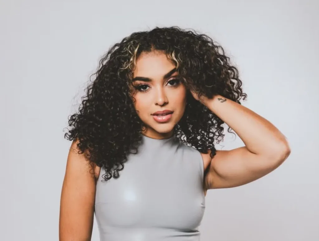 Ashley Nicole Moss Age, Height, Weight, Net Worth, Career, And Full Bio