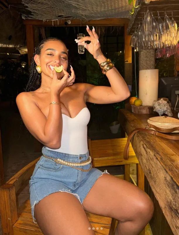 Ashley Nicole Moss Age, Height, Weight, Net Worth, Career, And Full Bio