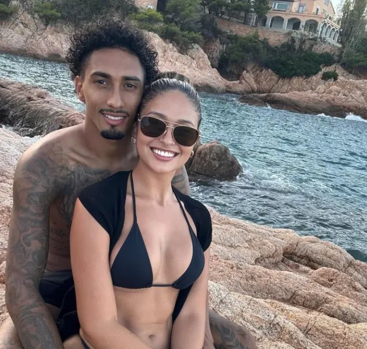 Raphinha’s Wife Meet Tàia Rodrigues, the Woman Behind the Barcelona Star